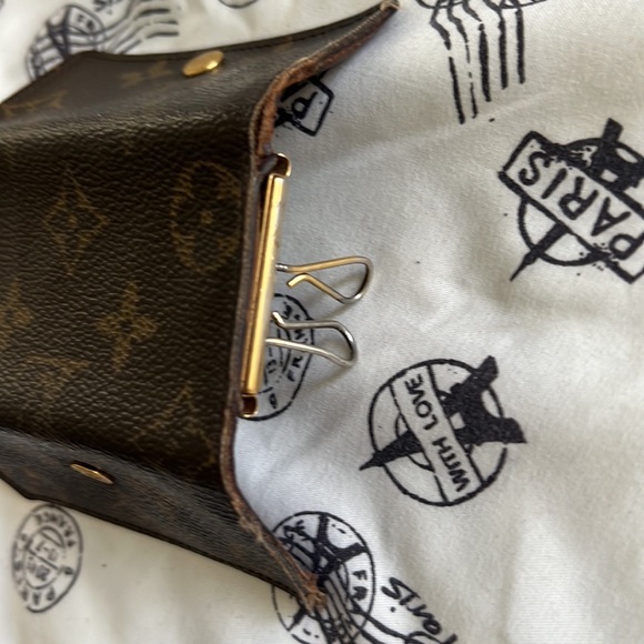 Louis Vuitton key chains - Picture 4 of 10